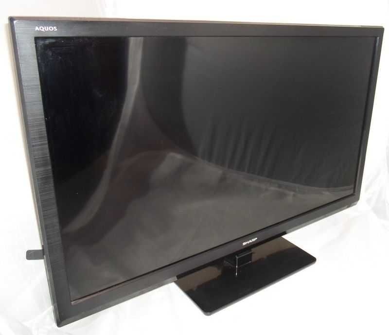 Sprzedam telewizor SHARP 24 Całe LC-24CHE4012E