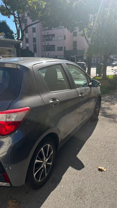 Toyoya yaris 1.0 em bom estado