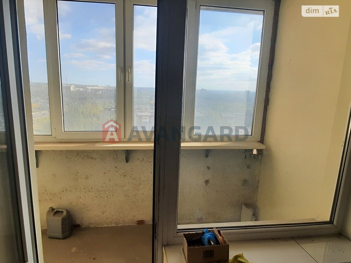 Продам чудову простору 4х квартиру (141 м.кв) вул.Гагаріна,3.