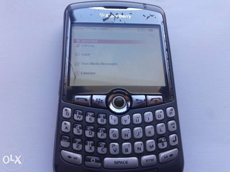 Blackberry 8310 para peças ou reparar com ecrã e bateria