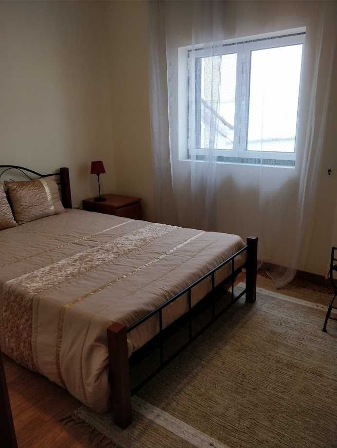 Andar moradia T2 centro Vila Praia de Ancora