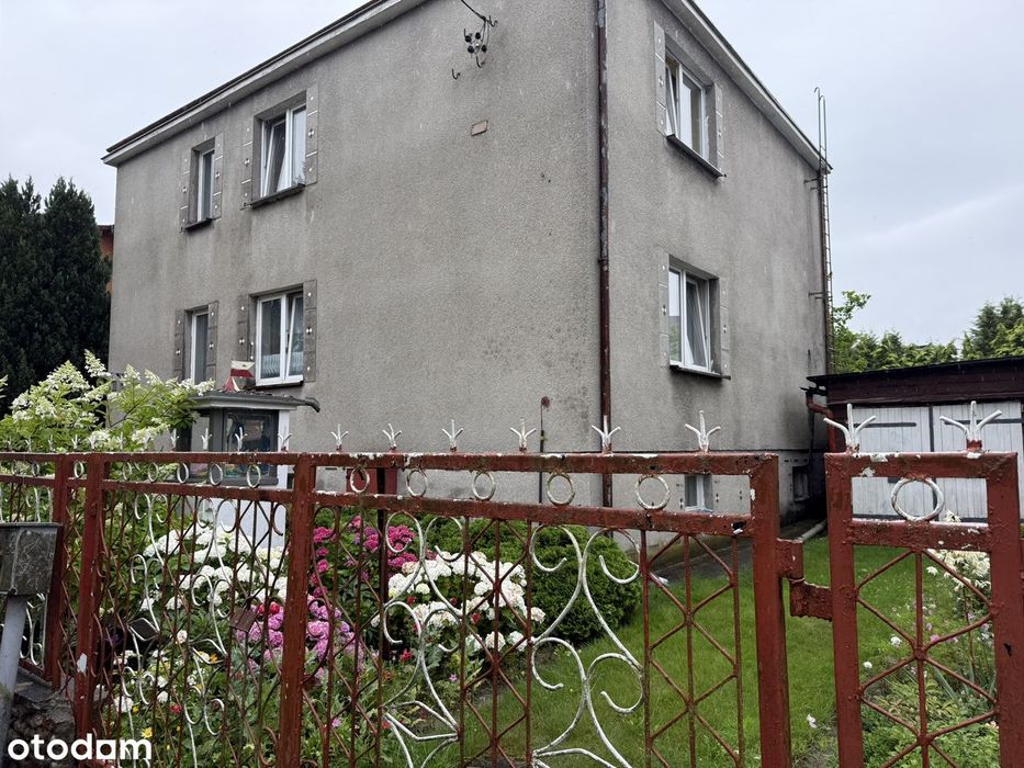 Dom z ogrodem  w Rumii