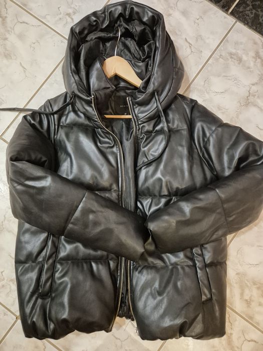 Kurtka zimowa puffer skórzana Mohito 40