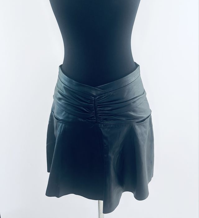 Zara спідниця чорна шкіряна