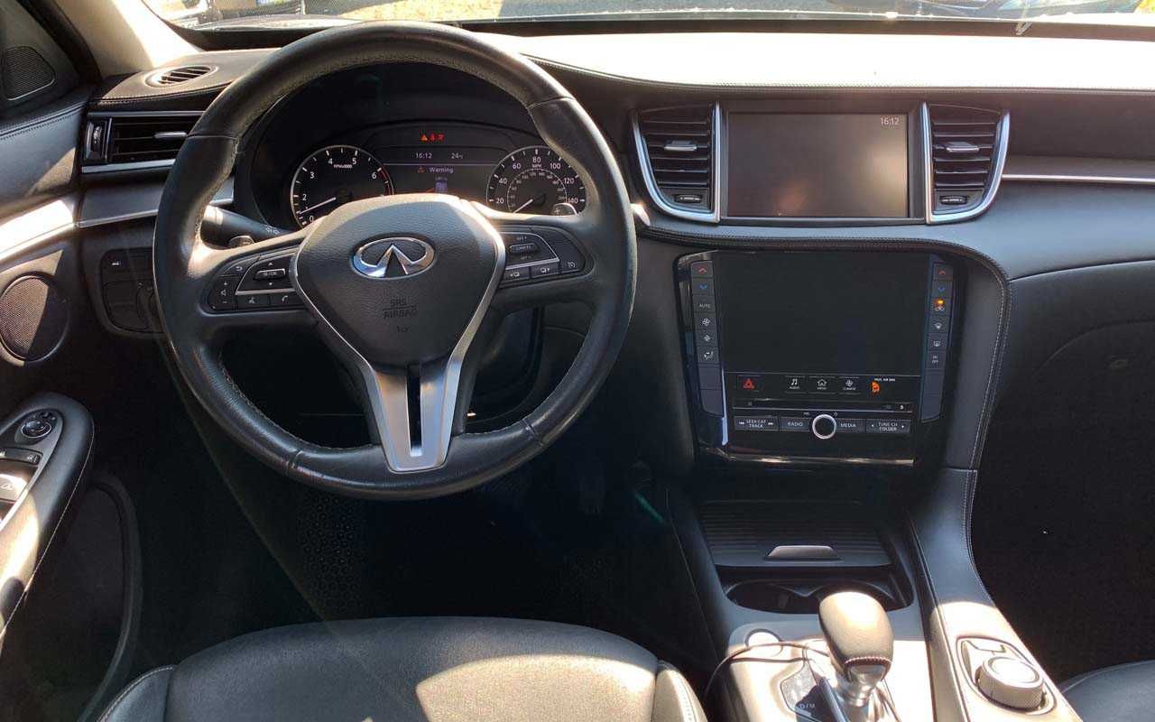 Infiniti QX50 2018 року