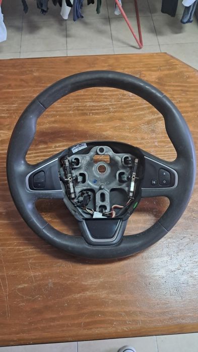 Volante usado renault Clio IV