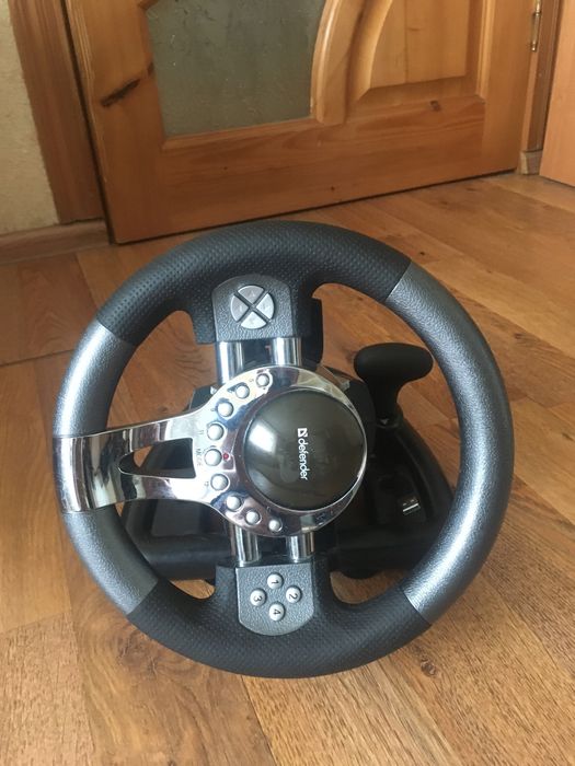 Продам ігрове кермо Defender Forsage GTR