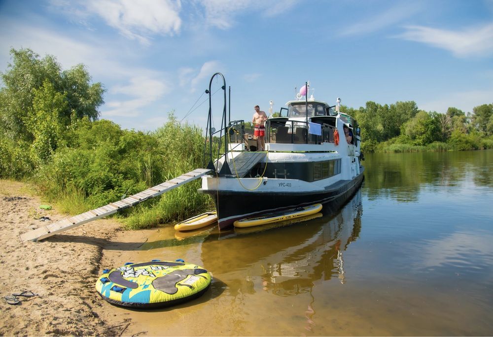 Теплохід, party boat, яхта, плавдача, бізнес.