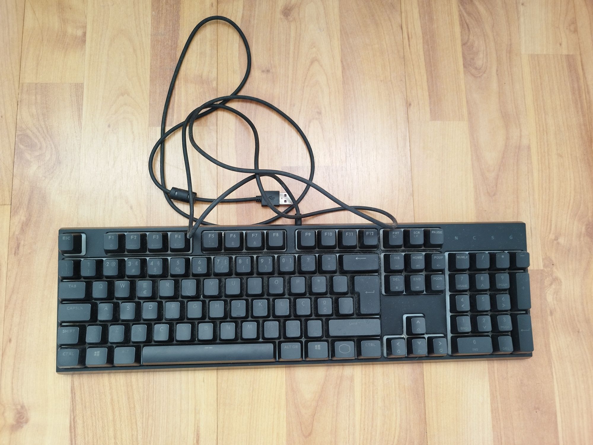 Teclado Cooler Master