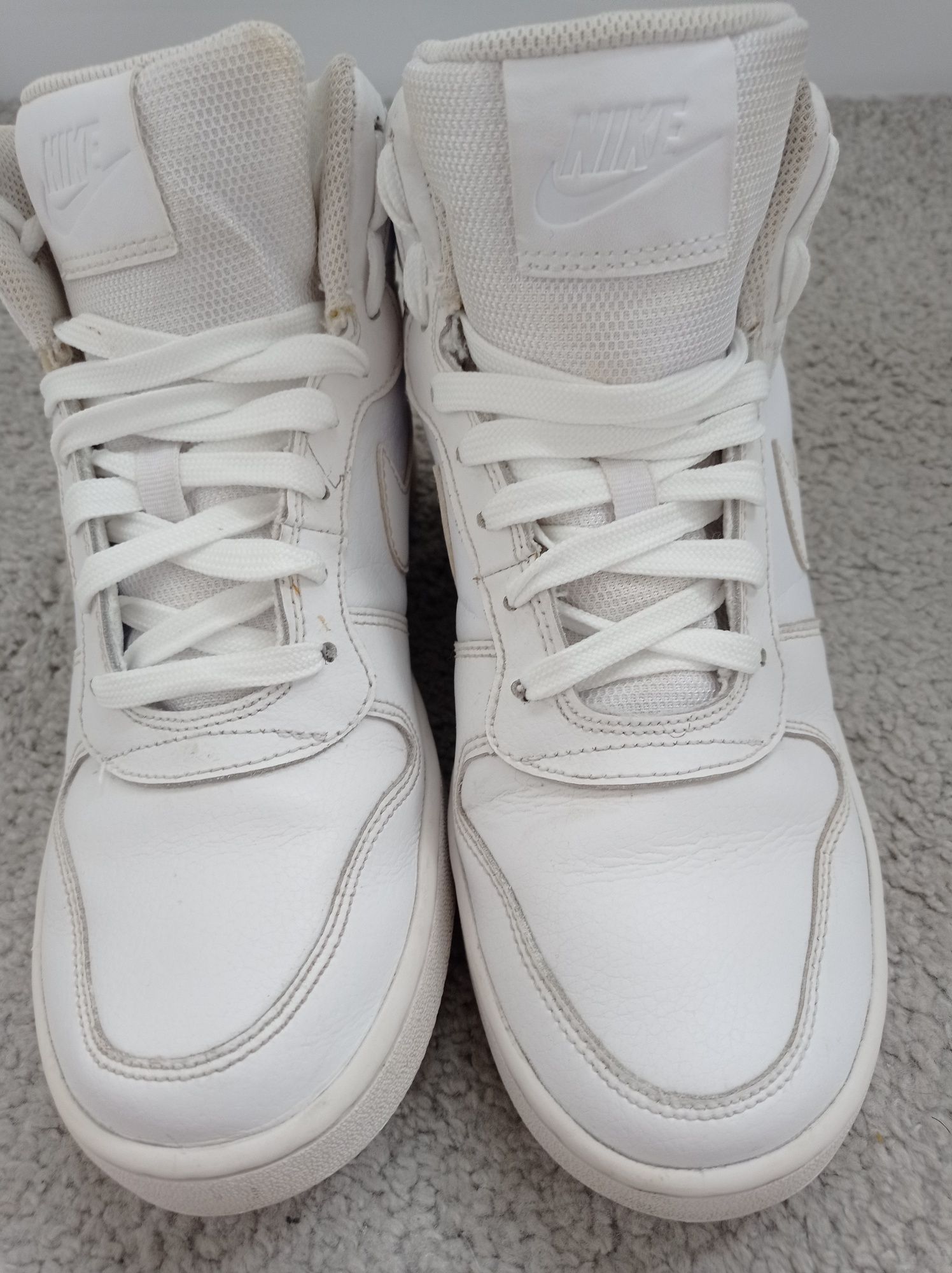Кросівки Nike WMNS EBERNON MID AQ1778-100 р.40.5.US 9 26см.