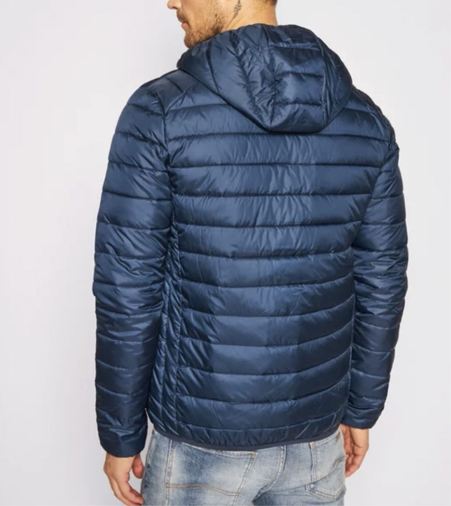 Ellesse.  Куртка  чоловіча.  Оригінал. Розмір  S ; M