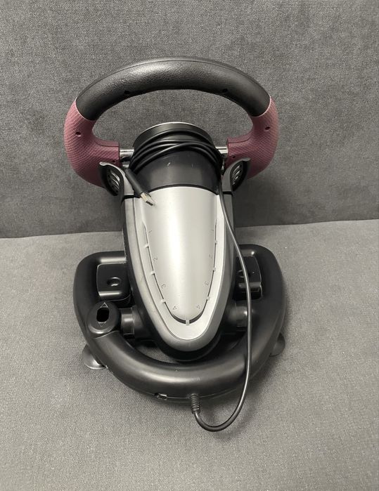 Ігровий руль з педалями Hama V5