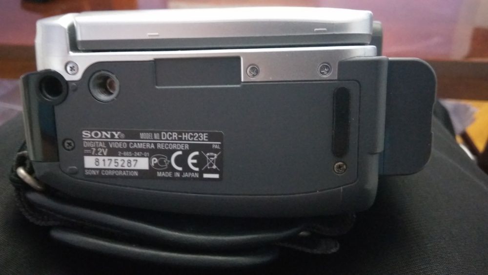 Відеокамера Sony DCR-HC23E