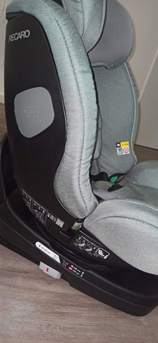 Cadeira RECARO Salia 125 Rotativa c/ISOFIX - carbon grey
