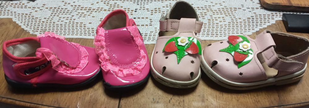 Сандалі для дівчинки