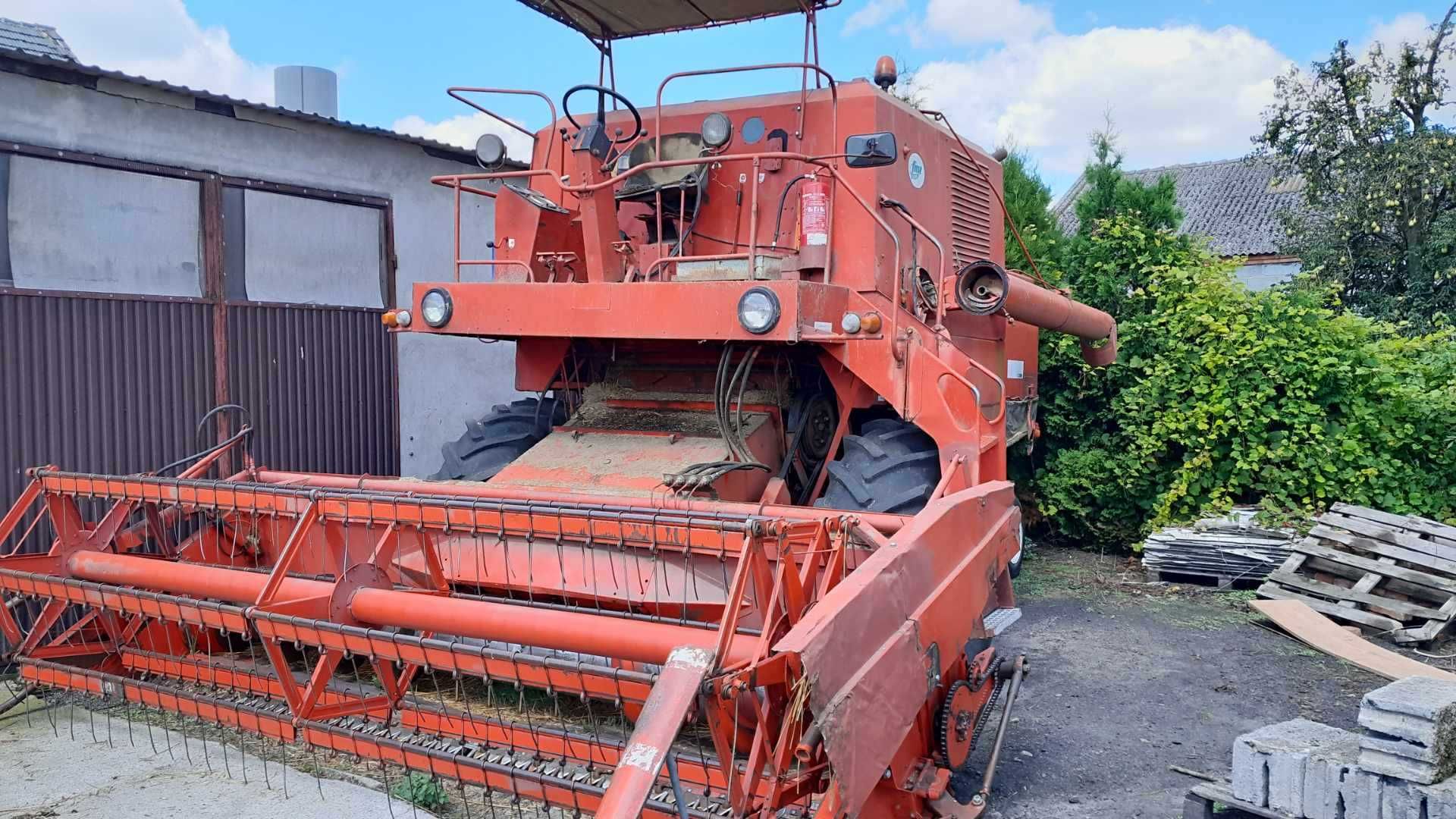 Kombajn Bizon Z056