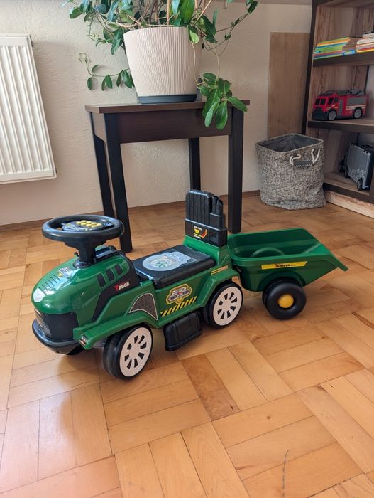 Jeździk traktor z przyczepą