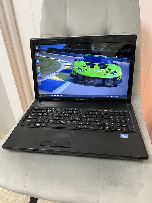 Мощный, надежный ноутбук Lenovo, новый SSD