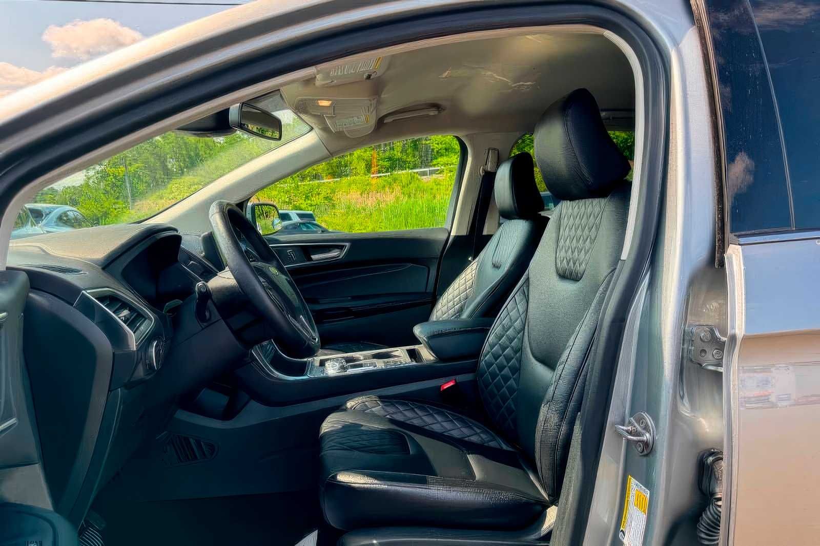 2023 Ford Edge Titanium
