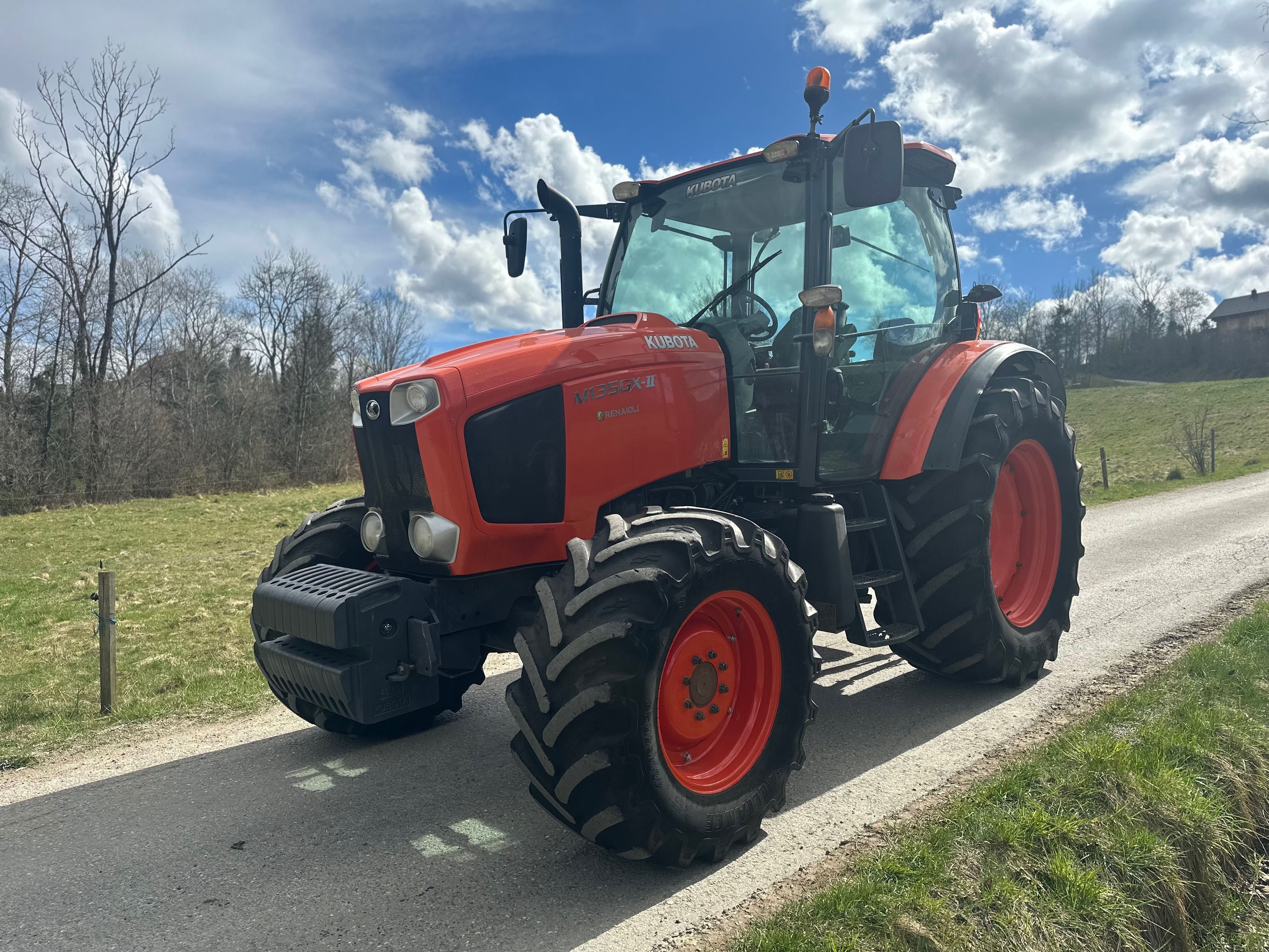 Kubota M 135GX/ bogata Opcja/New Holland/Case