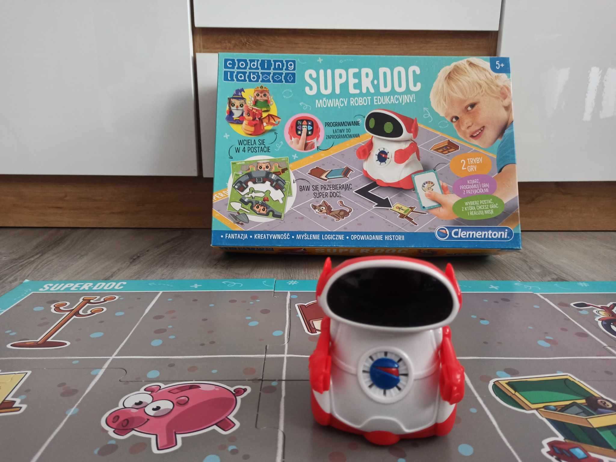 Mówiący robot edukacyjny Clementoni