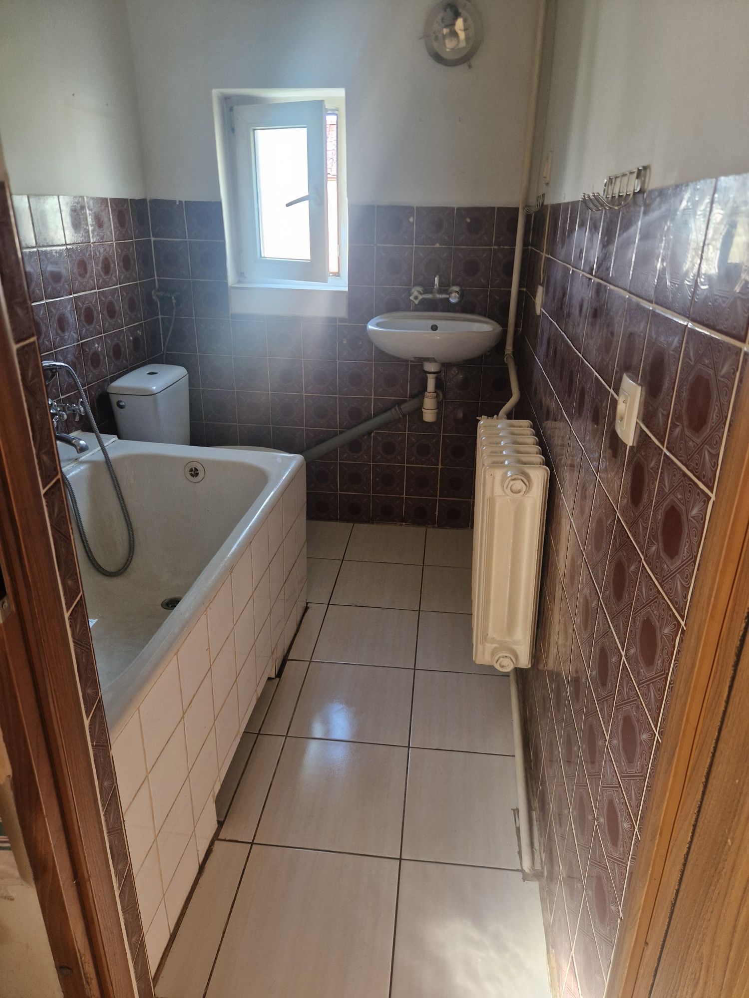 Wolnostojacy dom 114m² z dużym ogrodem 994m² na sprzedaż