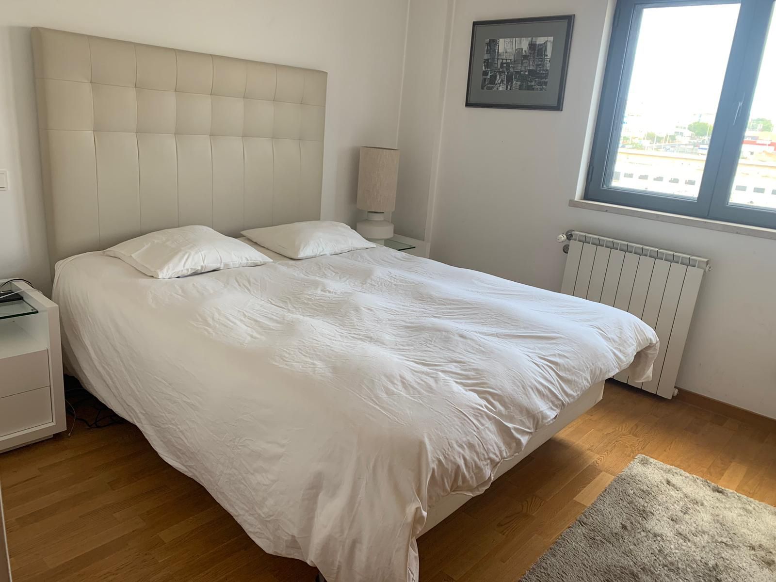 Cama sommie 2x1.60m com colchão sem cabeceira