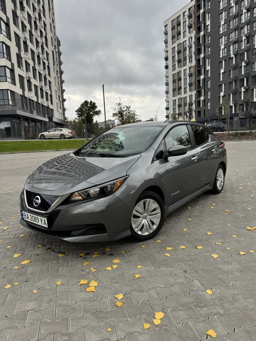 Nissan Leaf 2018 Ніссан Ліф