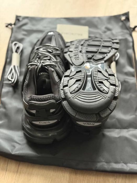 Balenciaga Track 1 Black