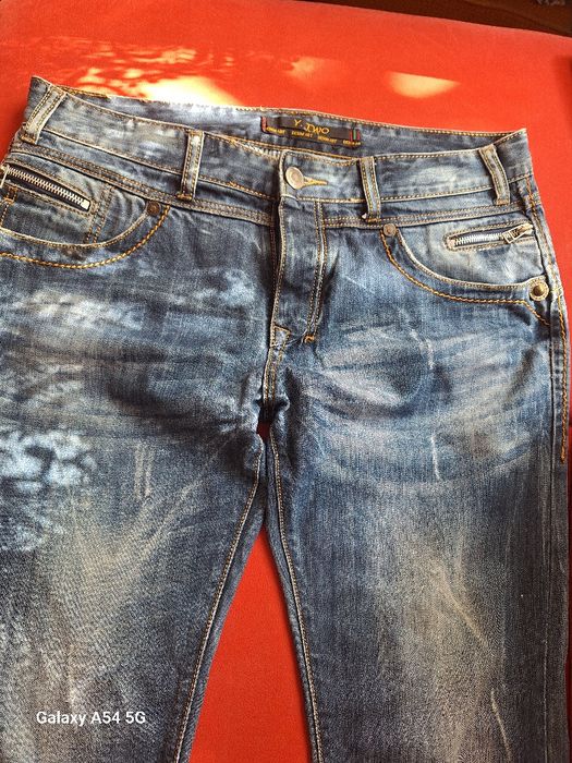 Spodnie  jeansy  rozm. 36/50
