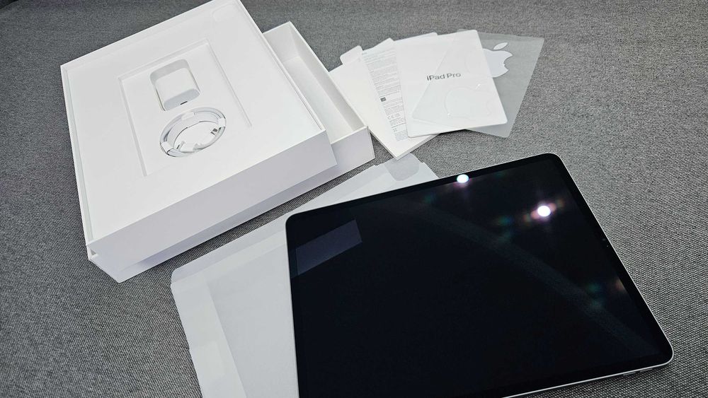 Планшет Apple iPad Pro 12.9" M2 Wi-Fi 256GB Space Gray (MNXR3)
