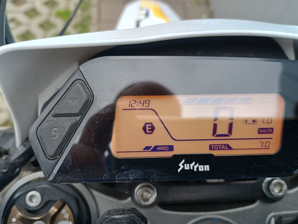 Surron ultra bee