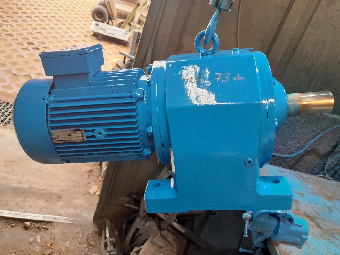 Motoreduktor 4kw 73 obroty ZEW