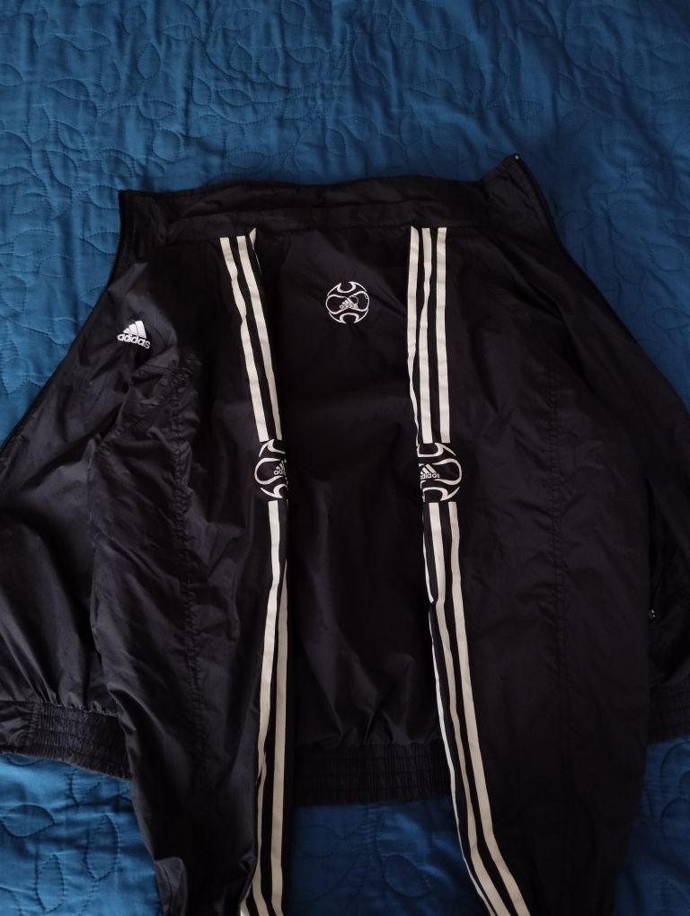 Продам женскую кофту adidas