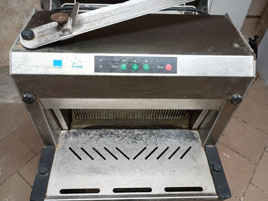 Automatyczna krajalnica do chleba