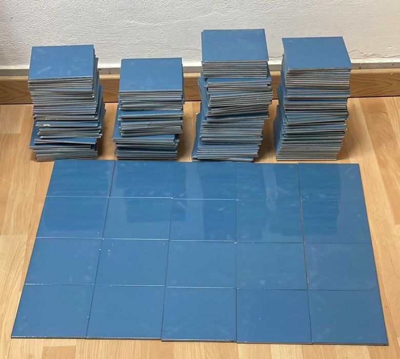 Azulejos antigos, anos Setenta, 199 unidades 15X15 cm