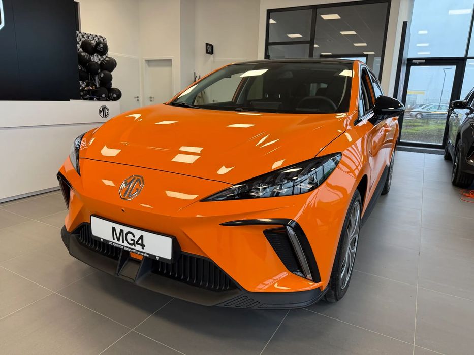 MG 4 Luxury Long Range 64kWh