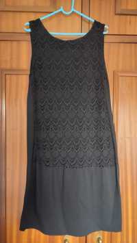 Vestido preto bordado