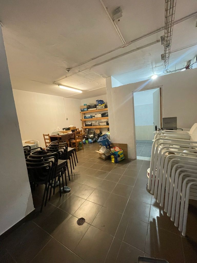 CEDÊNCIA 50% SOCiO(A)  excelente  zona p/.pronto a comer  Alfornelos