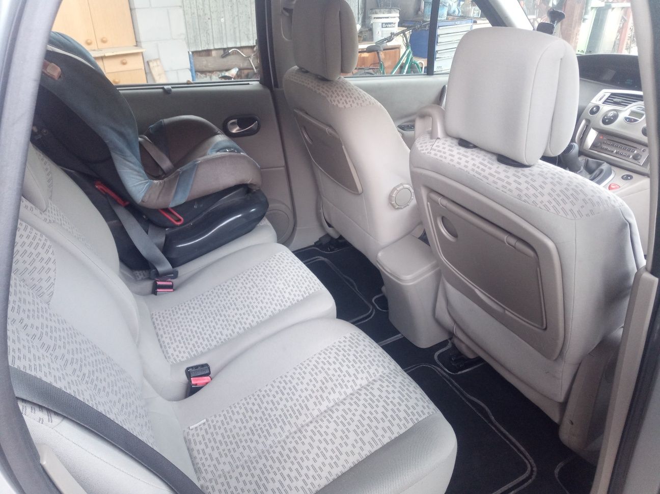 Sprzedam renault scenic 2 1.6