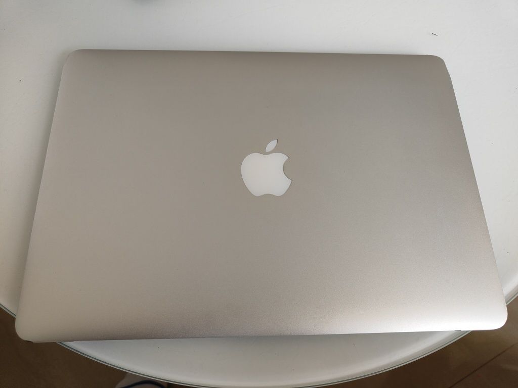 MacBook Air 13 2014 rok procesor 1.4 GHz core i 5