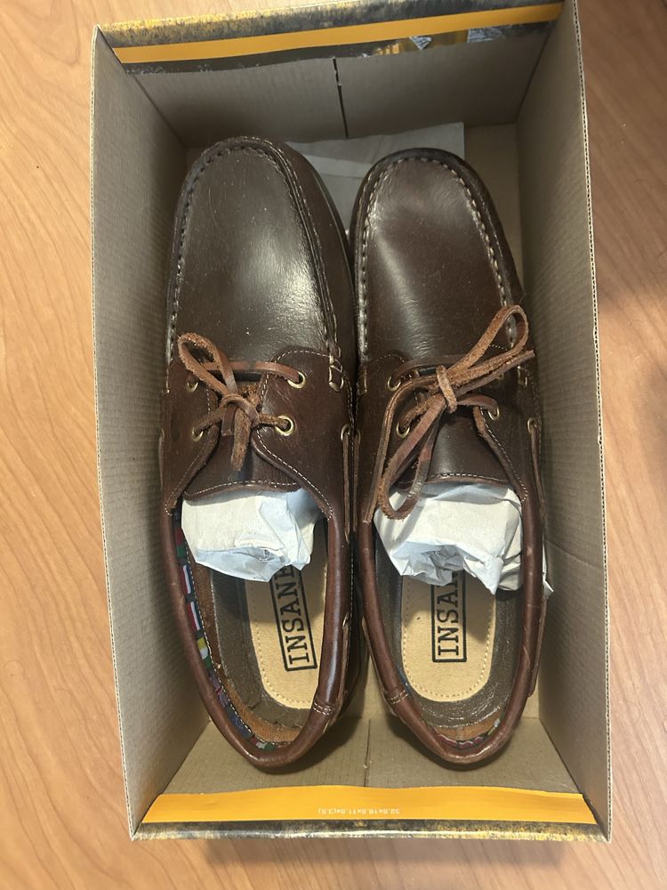 Sapatos homem 43