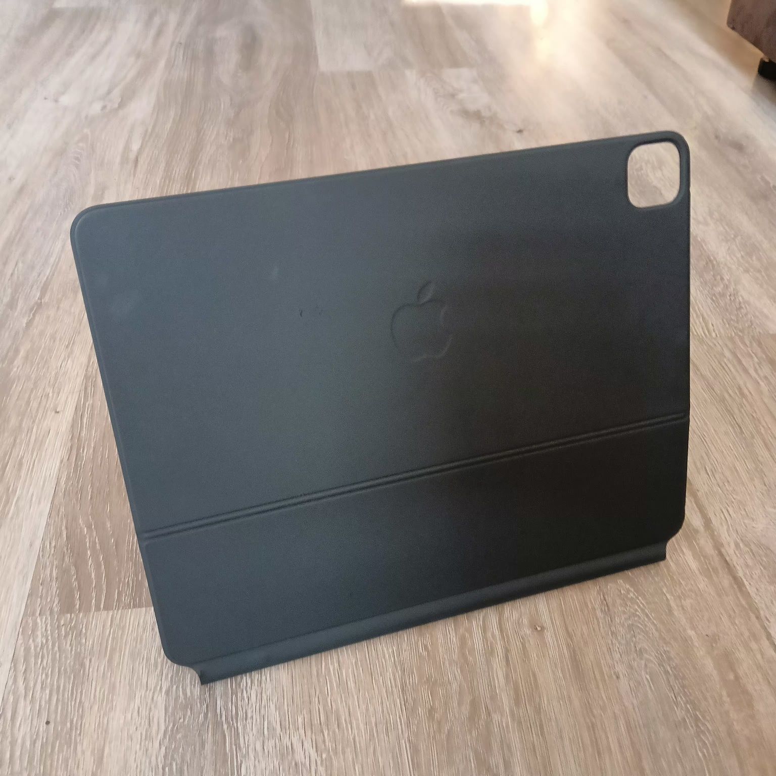 Etui na iPad Air 12.9 cali APPLE Magic Keyboard Czarny Klawiatura