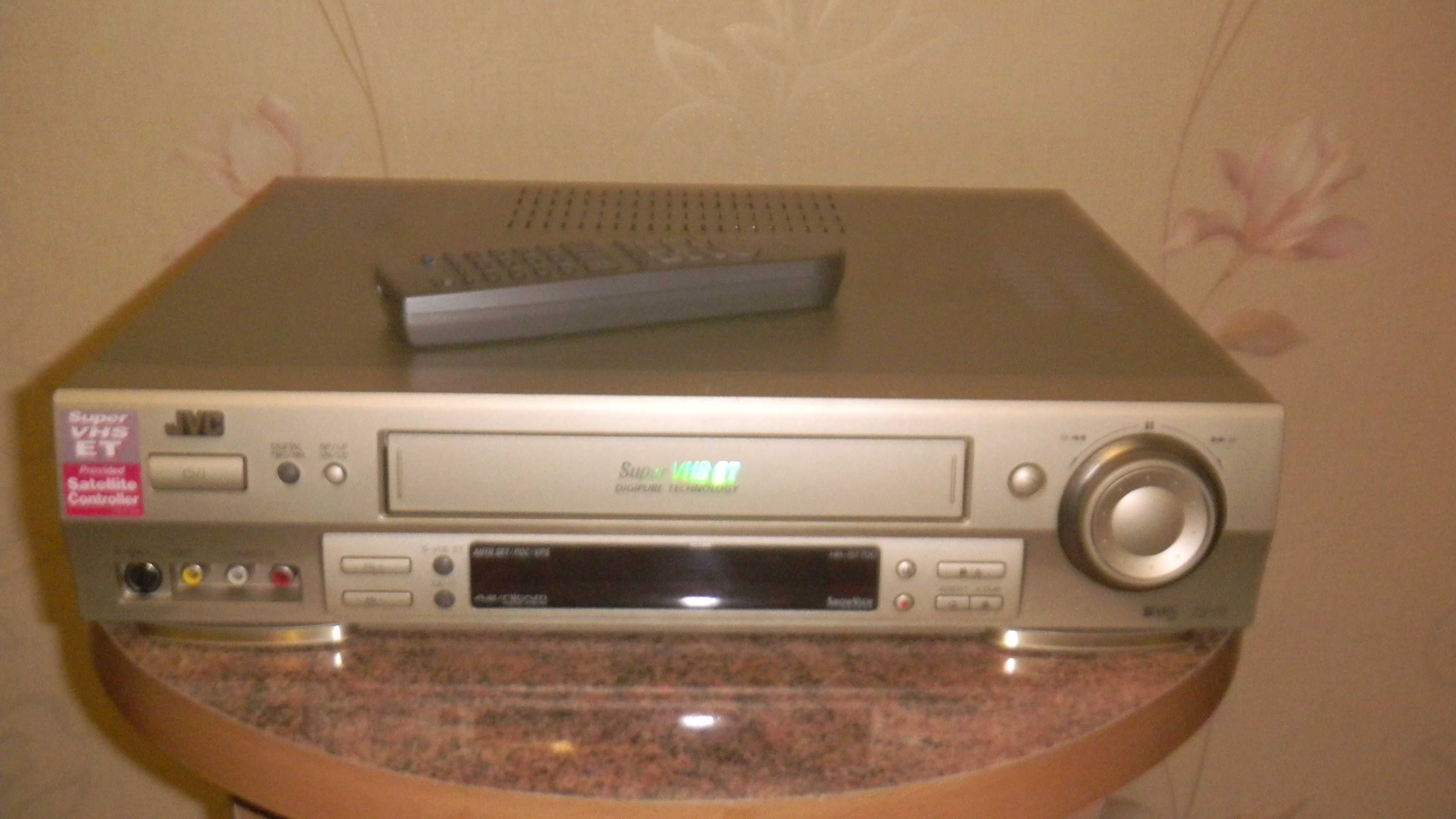 видеомагнитофоны SVHS HI-FI stereo JVC SR-S360E и JVC HR-S7700EU