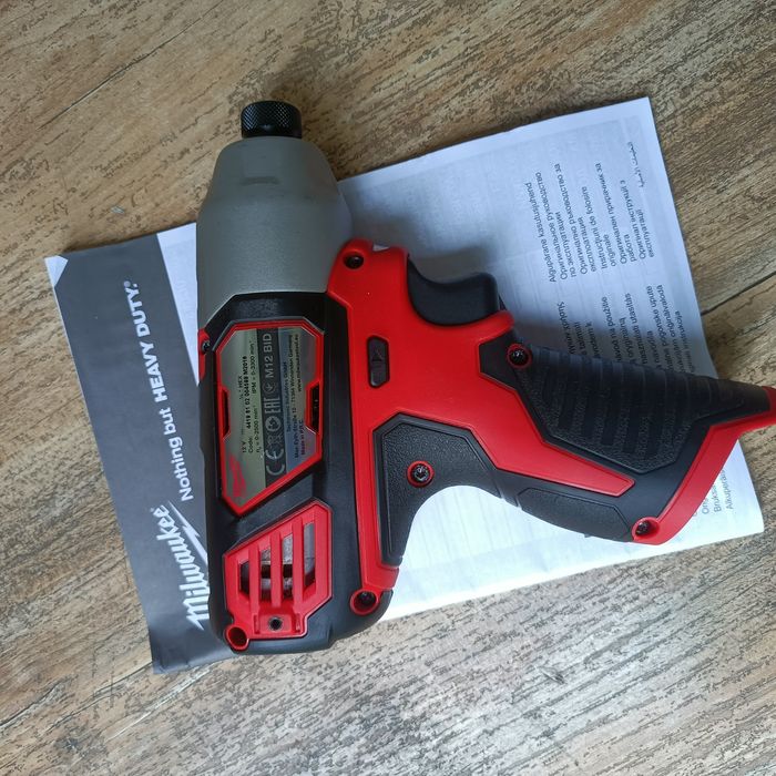 Milwaukee M12 BID Kluczyk udarowy Impakt Nowy Europa