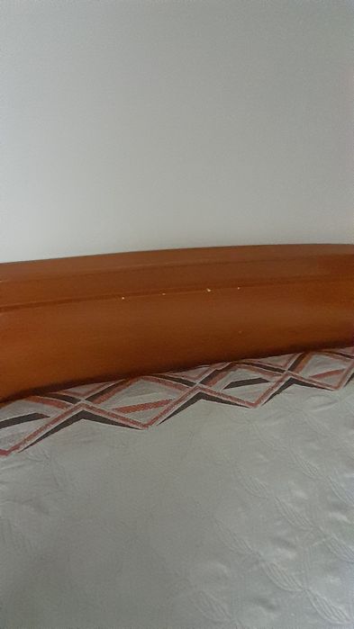 Cama elevatória com colchão mesinhas de cabeceira e comoda