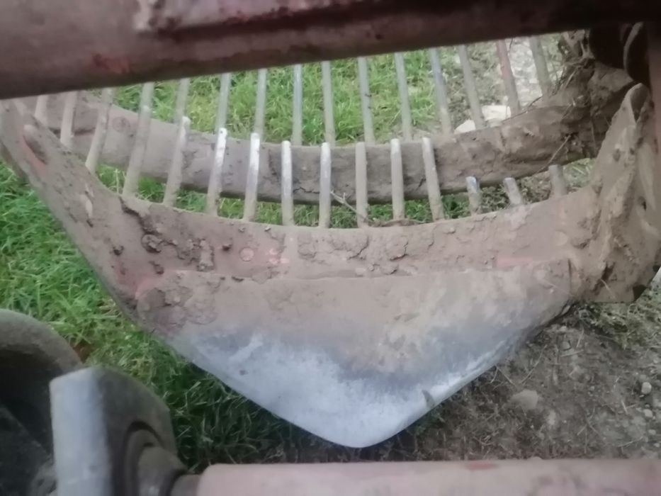 Картопля копалка