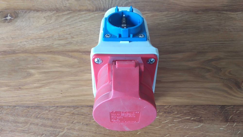 6 Fichas Macho e 2 Tomadas Industriais (Trifásico)