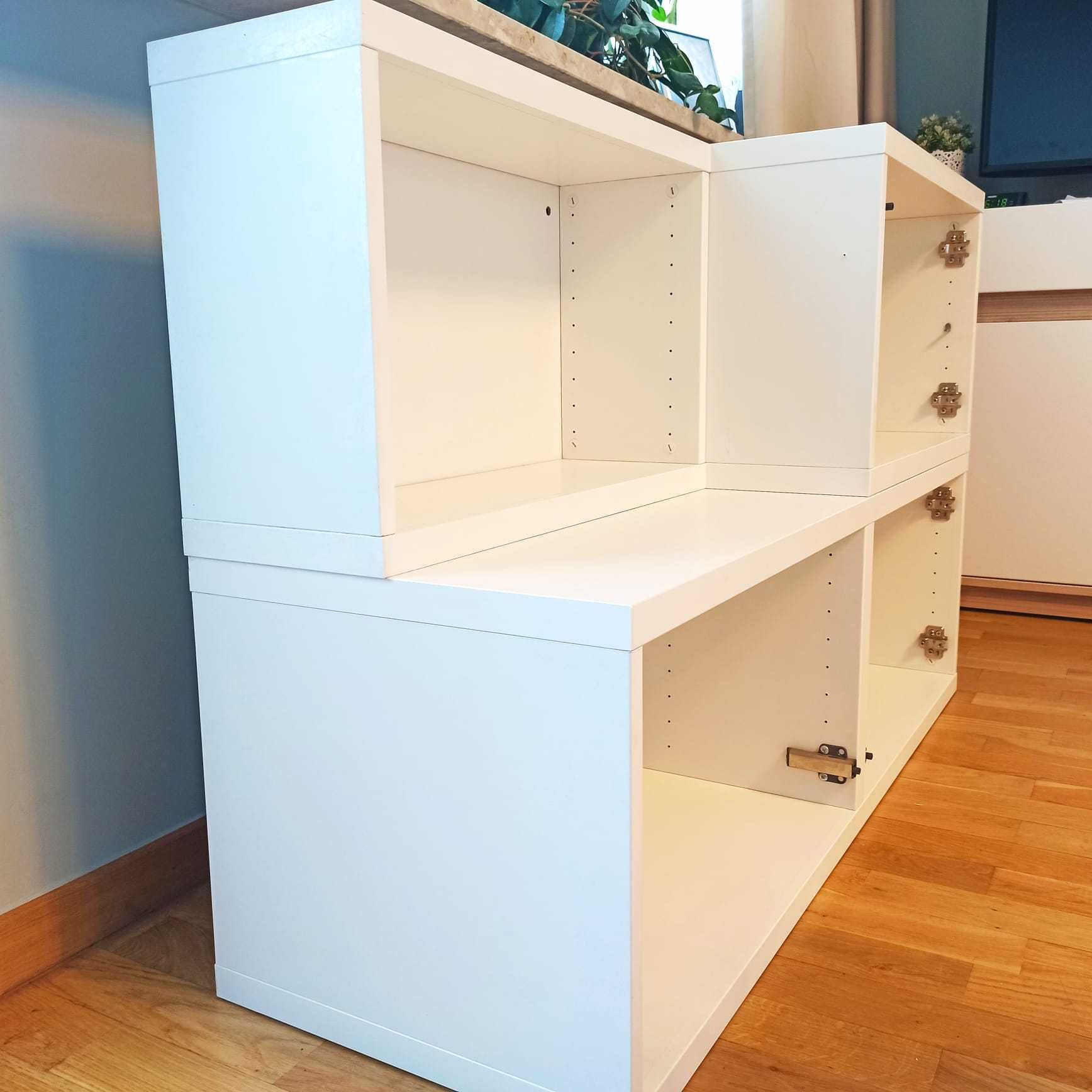 Ikea Besta zestaw białych szafek wiszących
