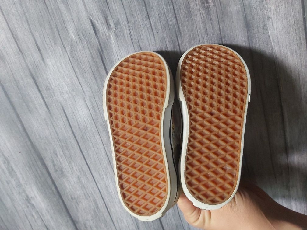 Кеди,кросівки дитячі vans